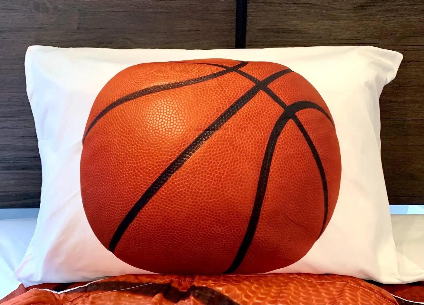 Basketball 5 PC Kids Full Bed Set With Round Comforter