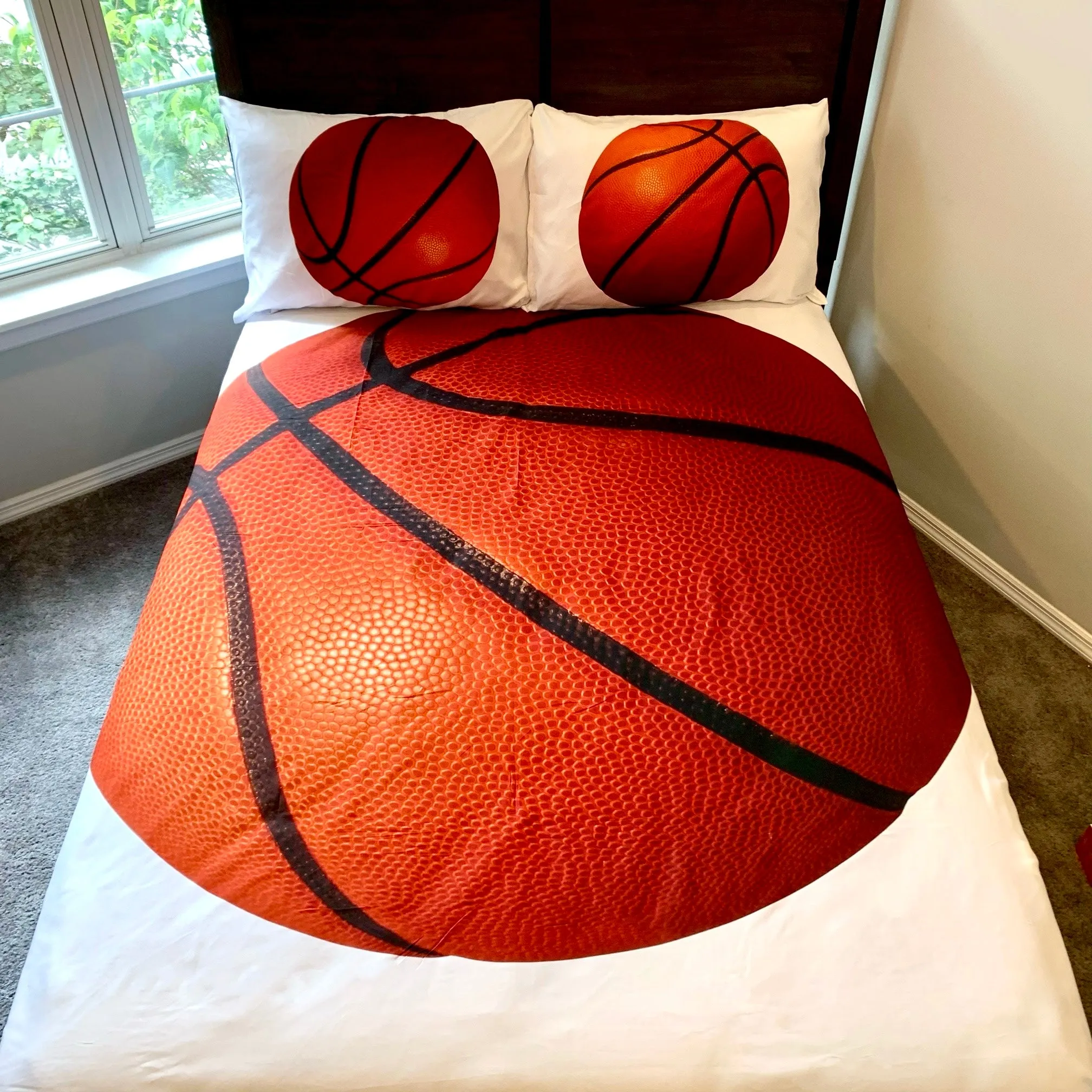 Basketball 5 PC Kids Full Bed Set With Round Comforter