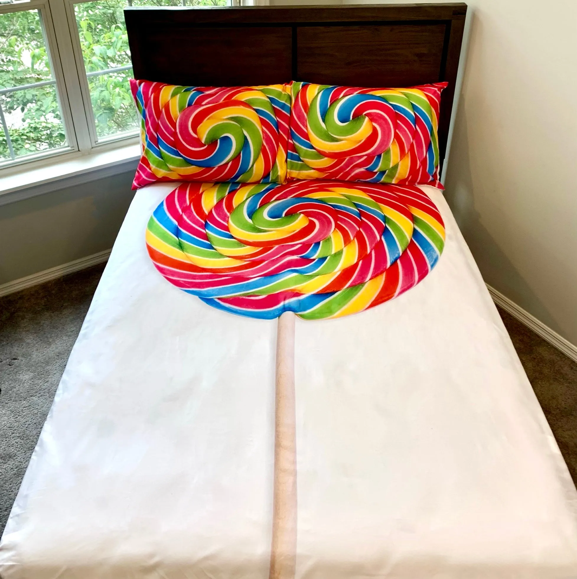 Rainbow Lollipop 5 PC Kids Full Bed Set With Round Comforter