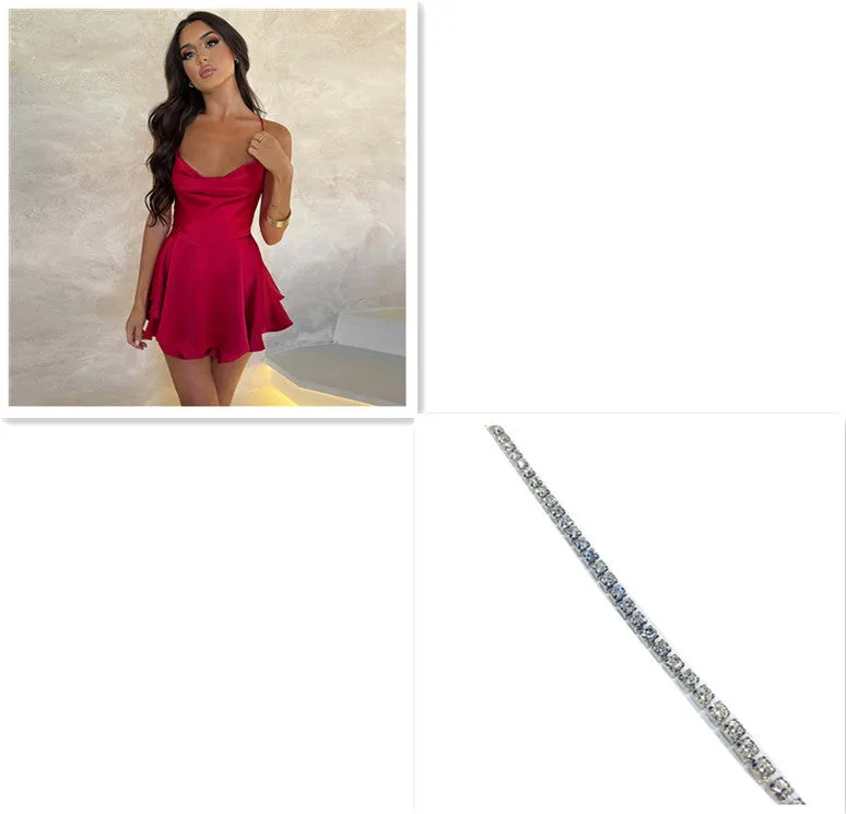 Robe trapue slim en satin dos nu, élégante et américaine