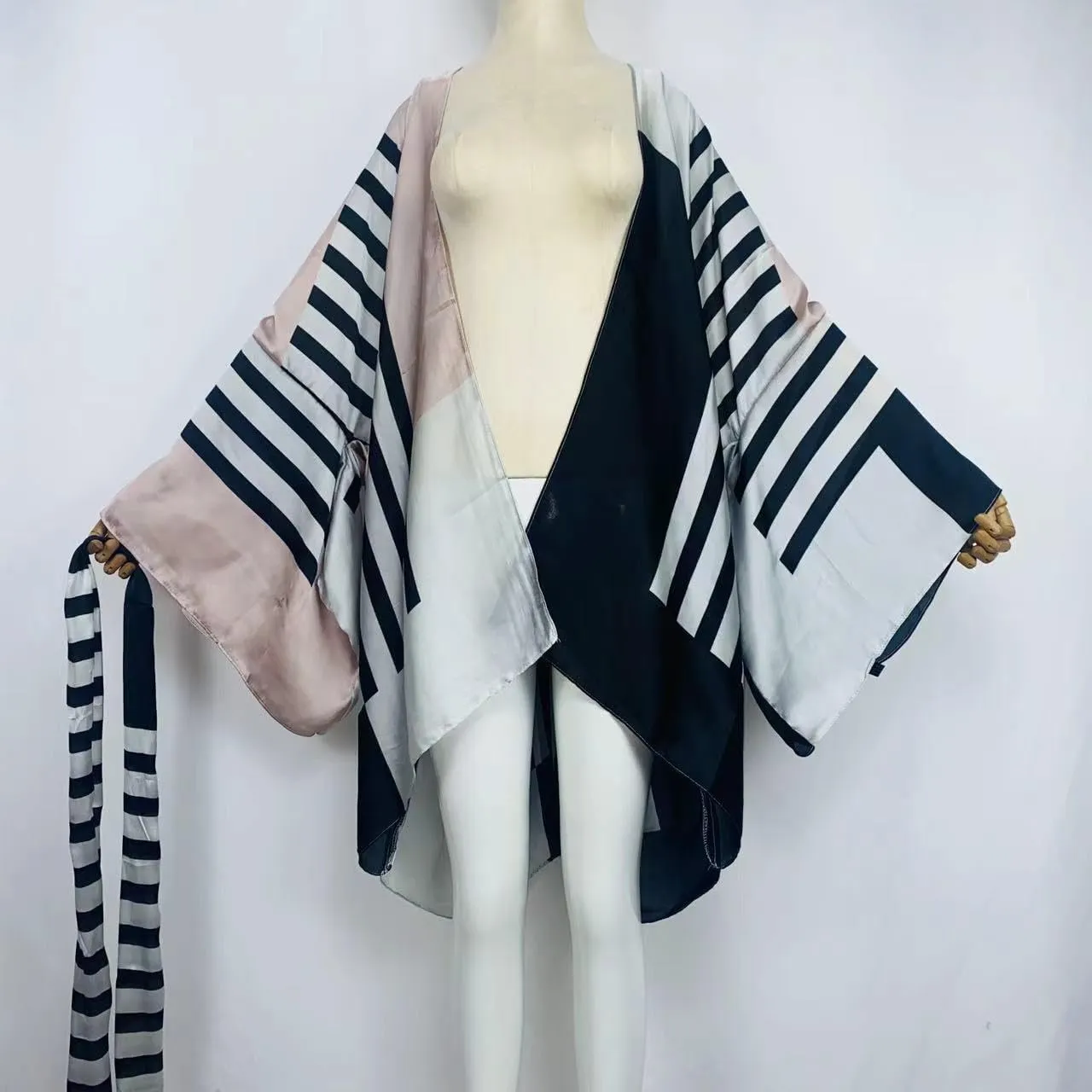 Summer Beach Cover up Women Cardigan Fashion Sexy Boho African Holiday Party Long Sleeve Silk Feeling Robe Kimono Kaftan