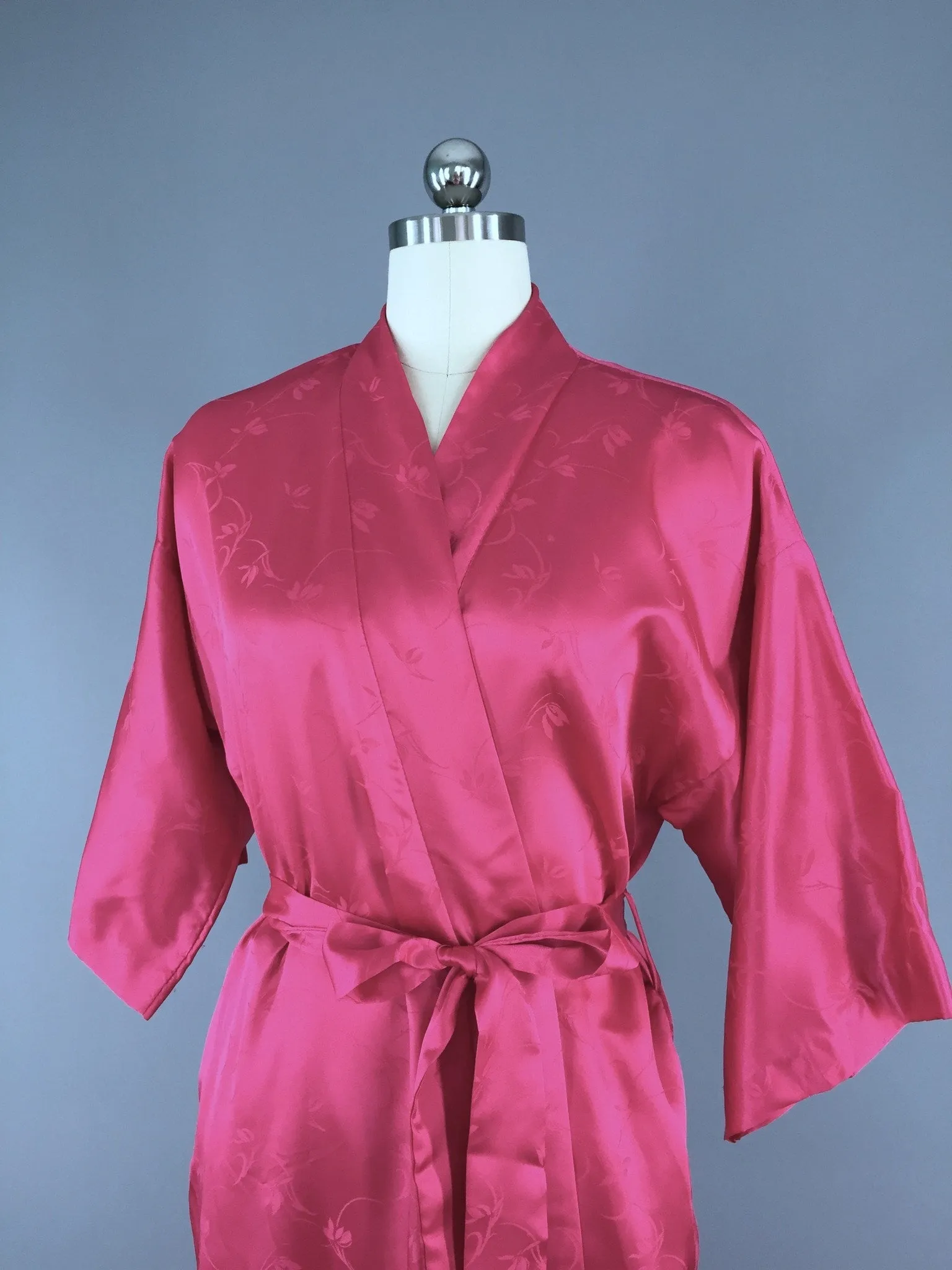 Vintage Satin Robe / Saks 5th Avenue