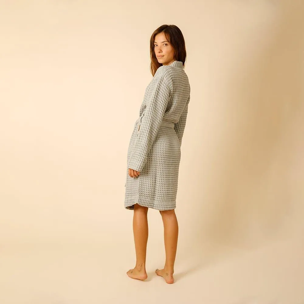Weightless Waffle Robe in Aloe